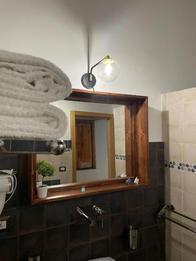 Guest House Le Ginestre Dell'Etna เบลปาสโซ ภายนอก รูปภาพ