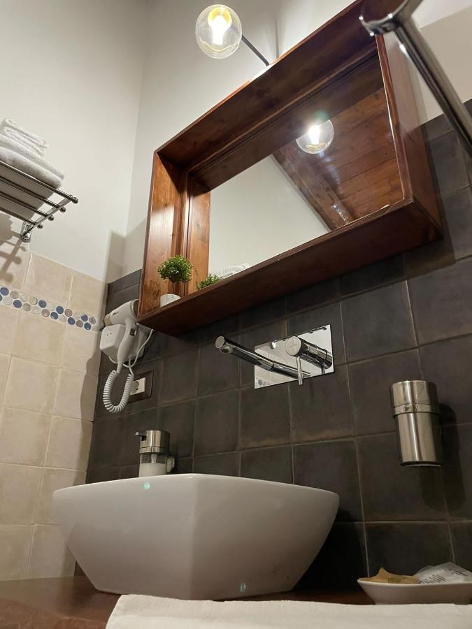 Guest House Le Ginestre Dell'Etna เบลปาสโซ ภายนอก รูปภาพ